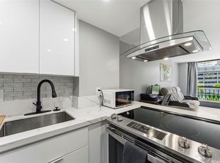Seaside Suites, Honolulu, HI 96815
