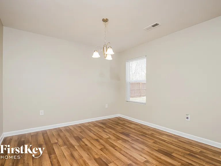 178 Creekstone Ct — Photo 4