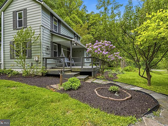 4th image of 36 Mayse Ln