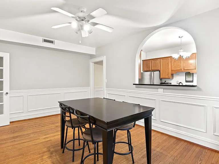 2812 Monument Ave — Photo 7