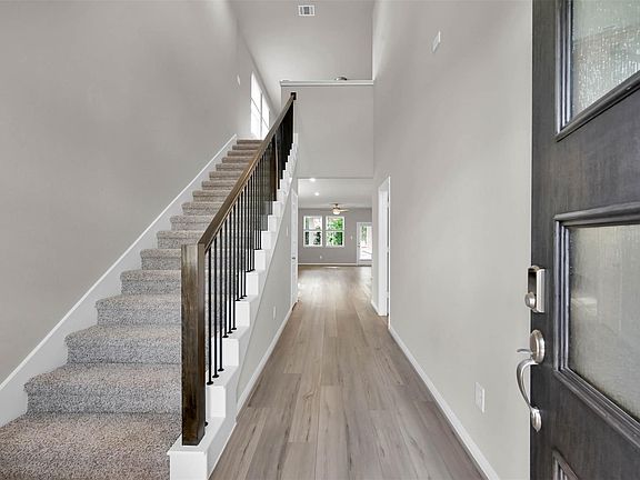 4th image of 213 Harper Ridge Dr