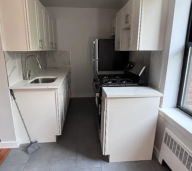 61-88 Dry Harbor Rd #1B — Photo 1