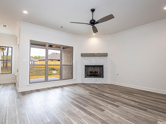 5th image of 9880 Meadow Creek Dr