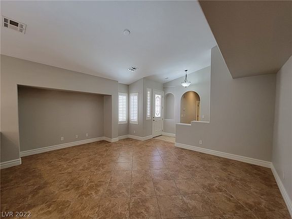 3rd image of 251 Spring Hollow Dr