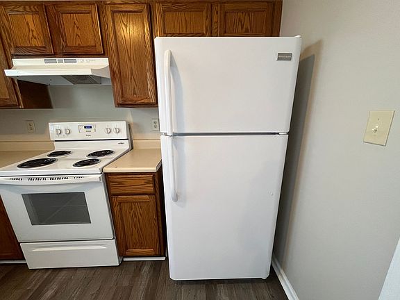 5th image of 307 Del Ray Cir APT B