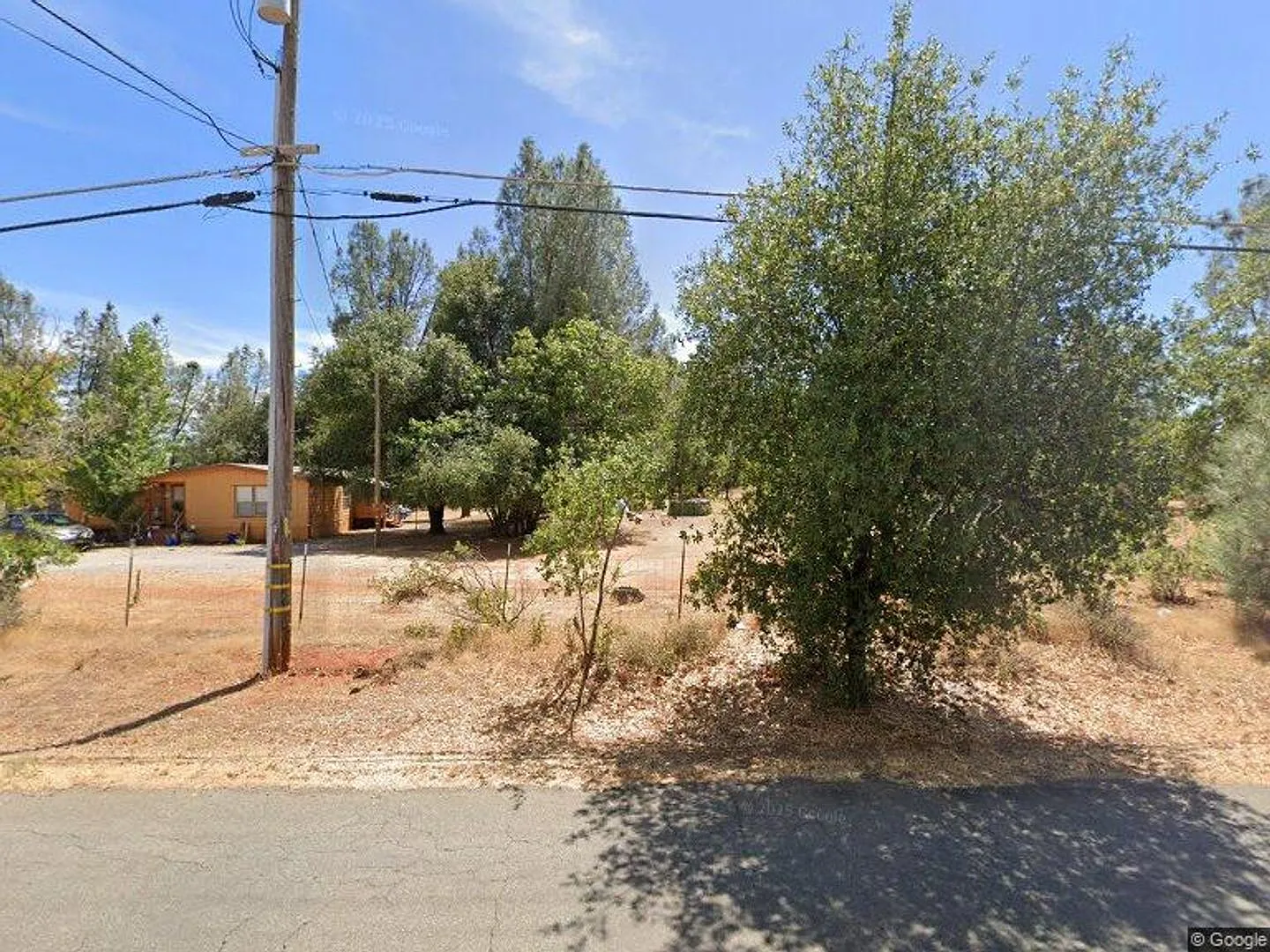 Two acre property with a barn! — Photo 2