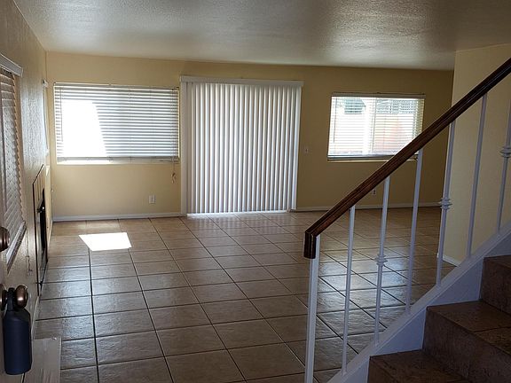 2nd image of 14397 Woodland Dr