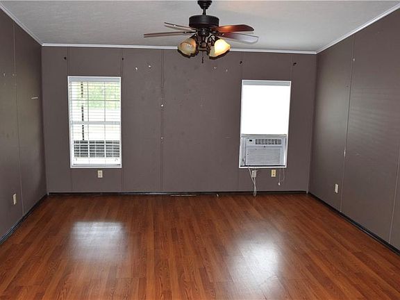 3rd image of 9907 Ramshorn St