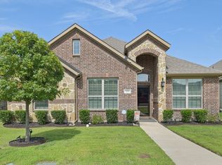 215 Morning Glory Pl, Red Oak, TX 75154