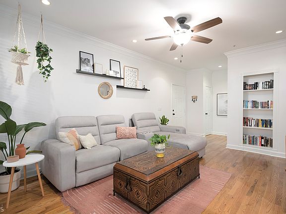 2nd image of 3777 Peachtree Rd NE APT 1501