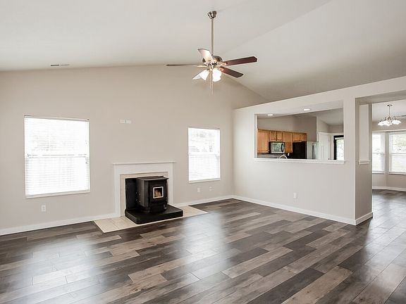 4th image of 5620 Willowridge Ct