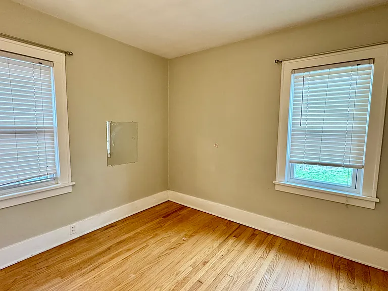 205 S Maple Ave — Photo 13