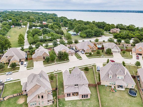 2nd image of 4021 Dalton Dr