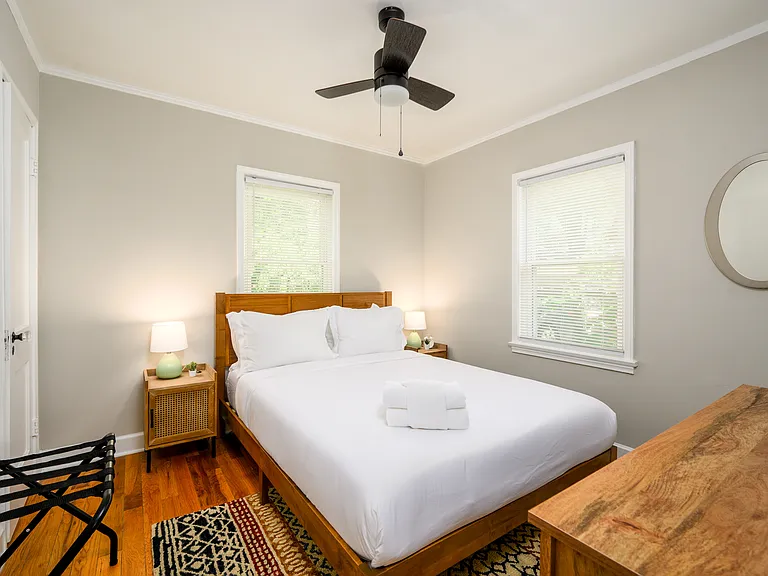 230 W Edwin Cir — Photo 12