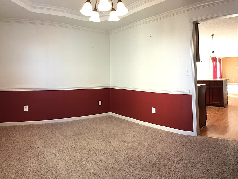 104 Runnymeade Dr — Photo 8
