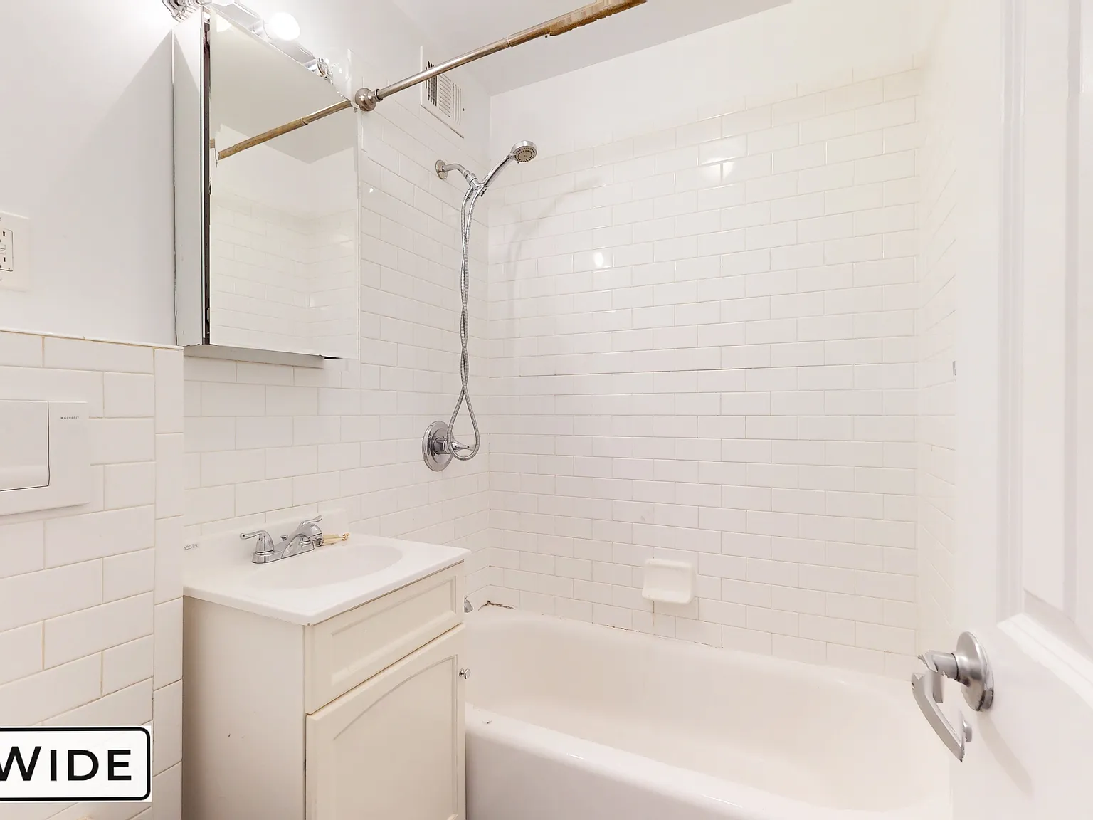233 East 81st Street — Photo 4