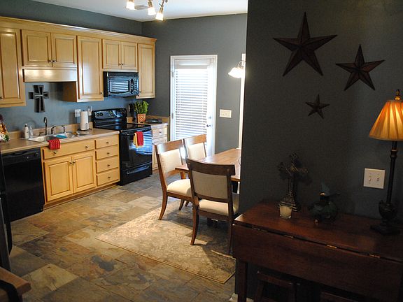 4th image of 5212 Easton Ln
