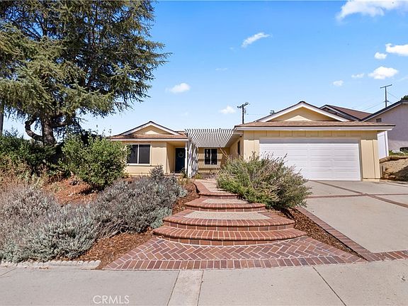 2nd image of 105 N Palo Cedro Dr