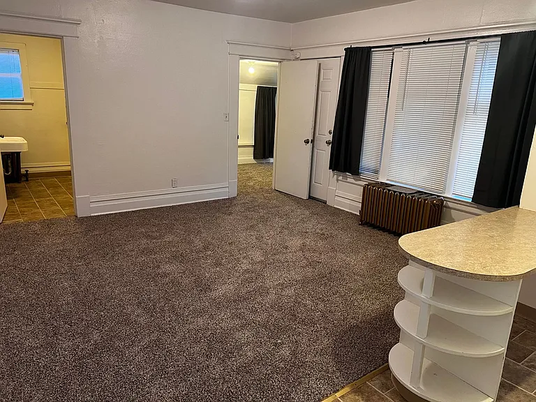 906 N Garden St — Photo 11