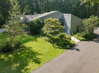 141 Camp Rd, Middlebury, CT 06762