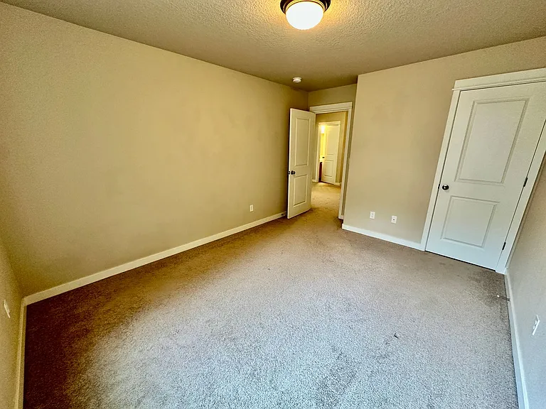 9500 SW Diamond View Way — Photo 37