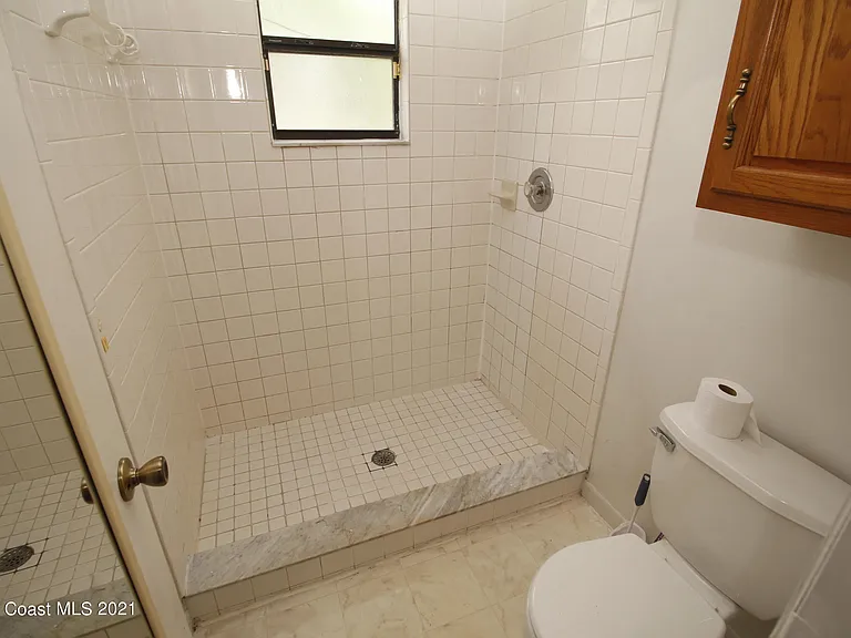 934 Colonial Ave SE — Photo 8