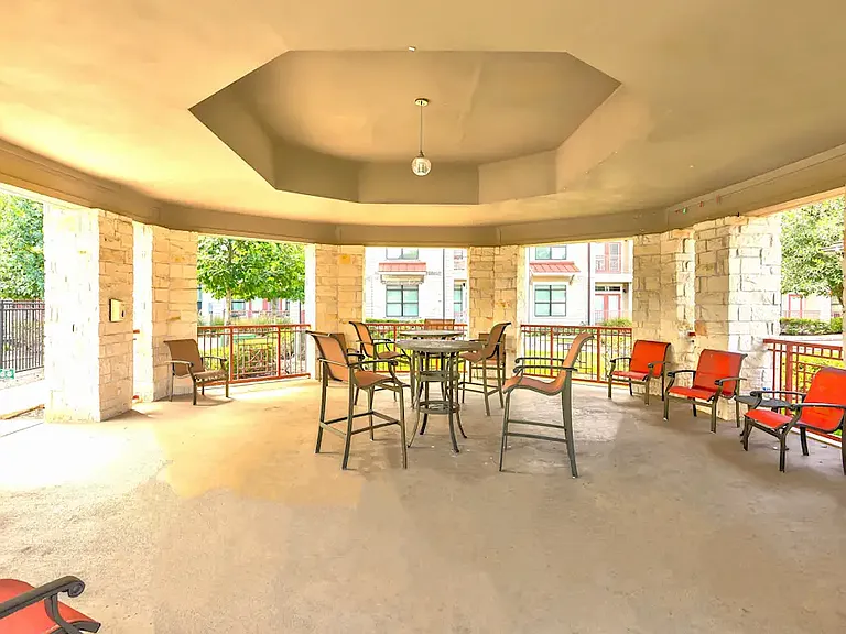Bella Palazzo Luxury Apartment Community — Photo 14