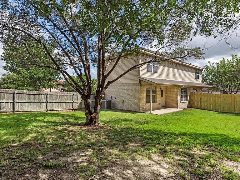 3015 Green Mountain Dr — Photo 8