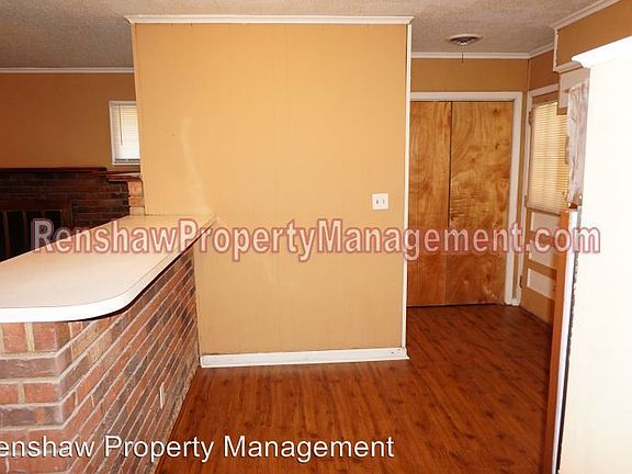 4th image of 2015 Grovehaven Dr