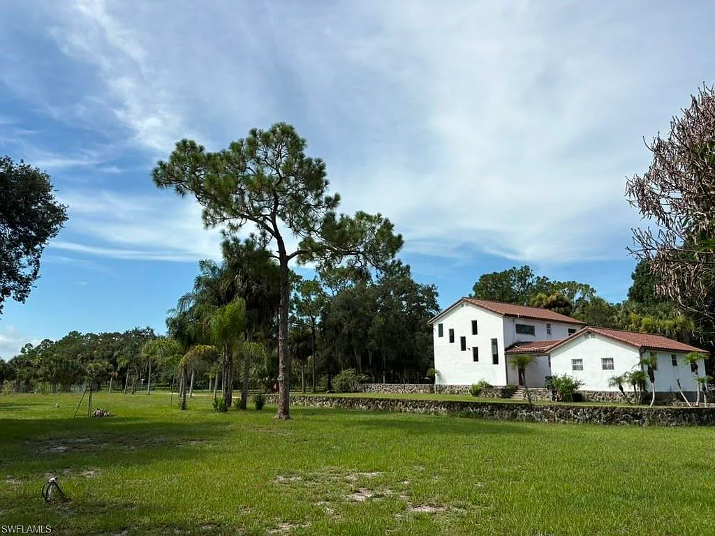 2 bed, 4.0 bath, 2920 sqft, $3,500 — Photo 3
