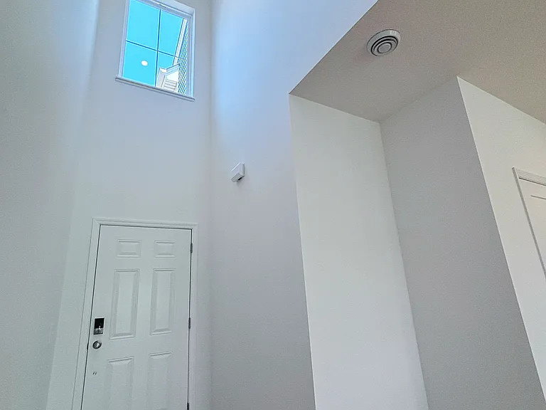 10692 Wiles Way — Photo 3