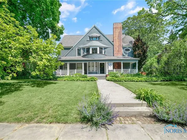 2228 Robinwood Ave, Toledo, OH 43620