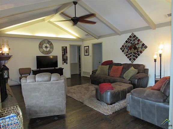 4th image of 1217 Balmoral Dr
