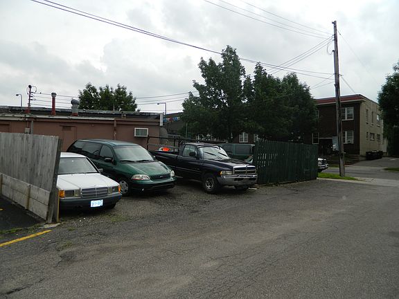2nd image of 201 Snelling Ave N