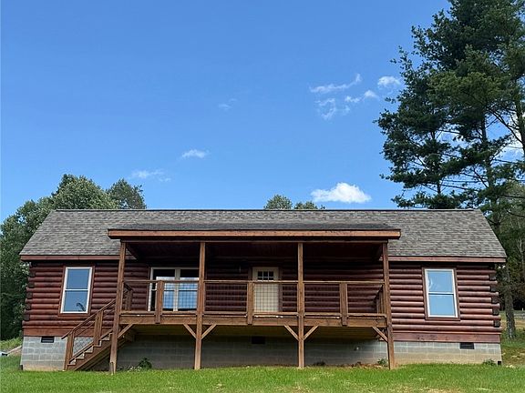 2nd image of 608 Willowbend Lane
