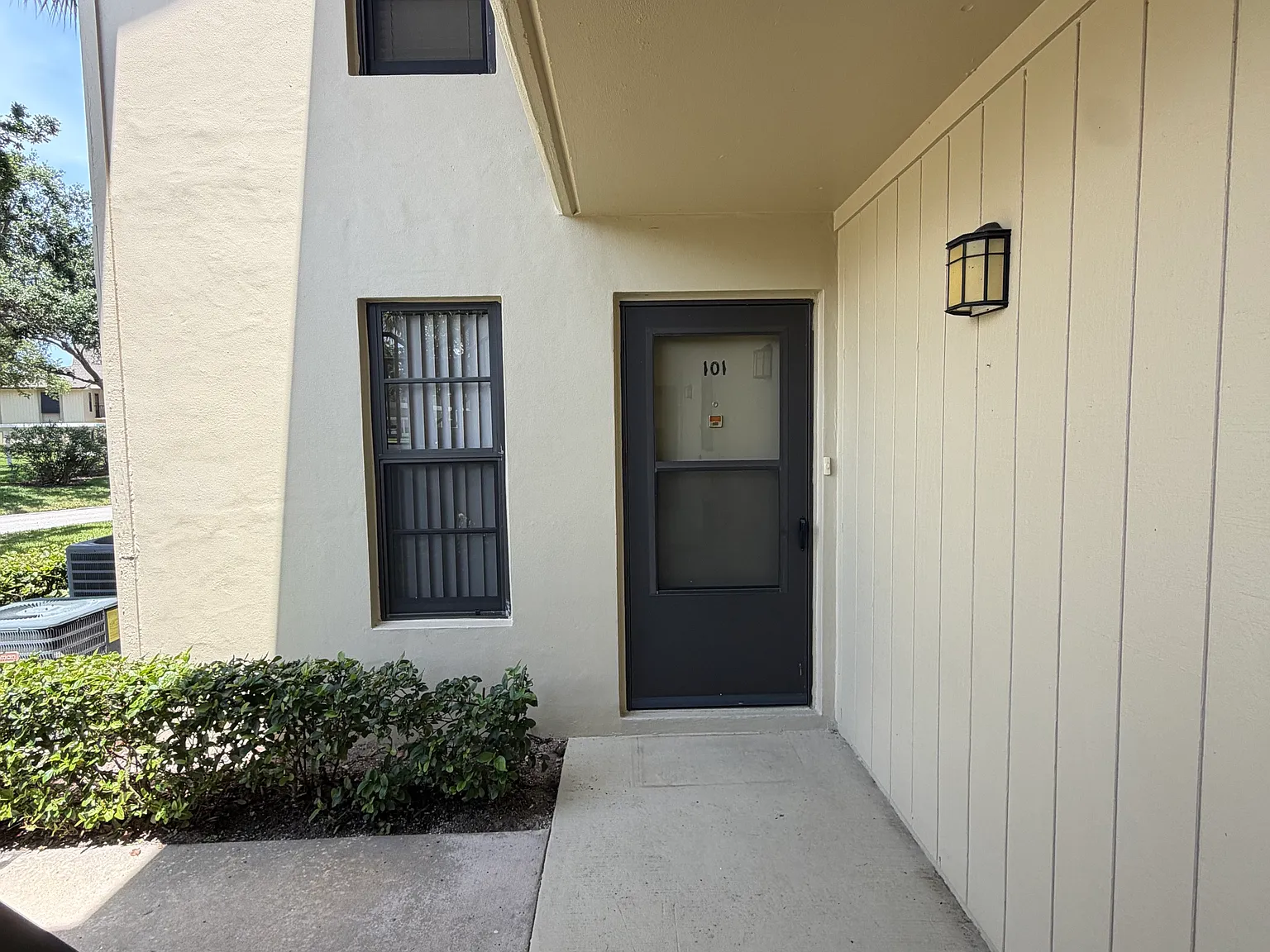 2 bed, 1188 sqft, $1,750 — Photo 2