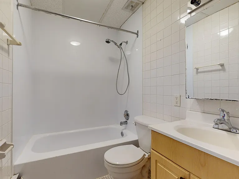 380 Frank St #7 — Photo 24