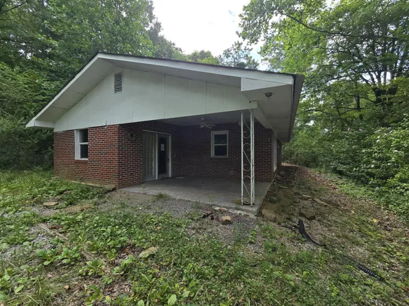 260 Collins St, Sneedville, TN 37869