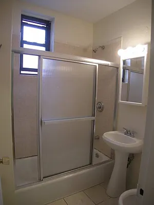 Rented by Vickers Realty | media 17