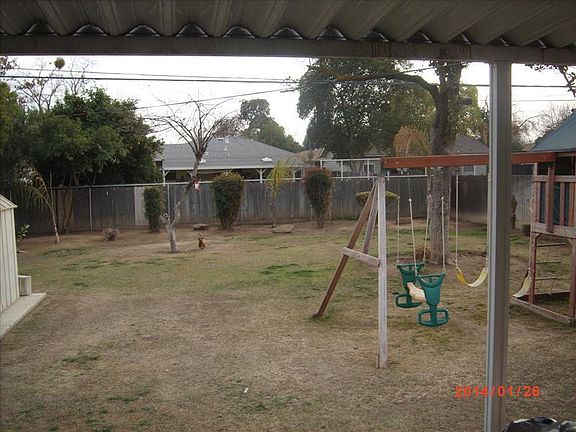 5th image of 923 W Pontiac Way