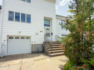 143 Hampton Grn, Staten Island, NY 10312