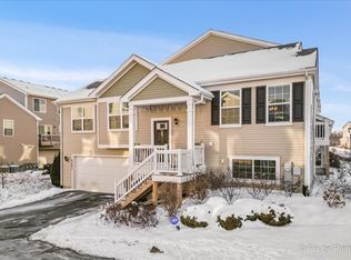 2361 Upland Rd, Pingree Grove, IL 60140