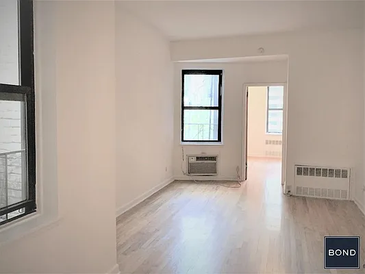 Rented by Bond New York | media 1