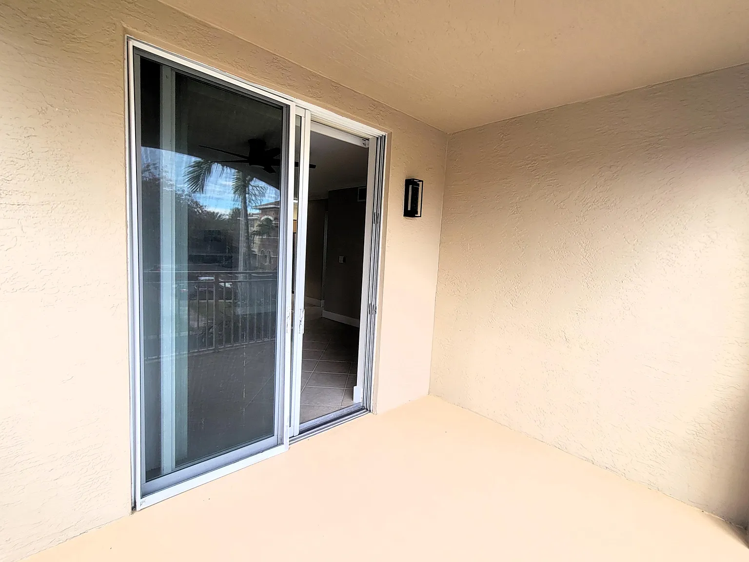 2 bed, 2.0 bath, 1262 sqft, $2,425 — Photo 4