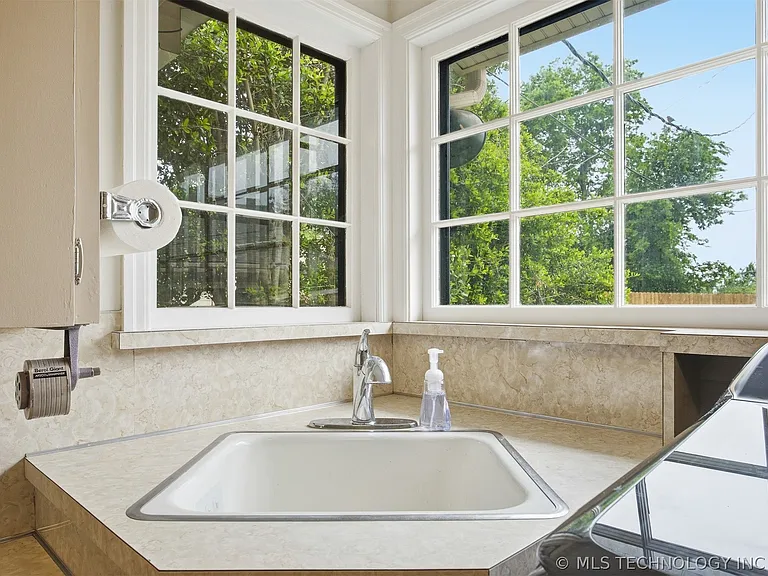 1804 S Delaware Ave — Photo 25