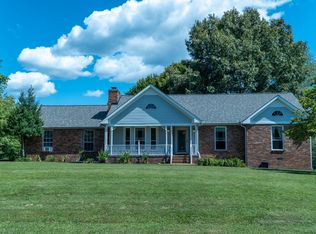 701 Amy Ct, Cottontown, TN 37048