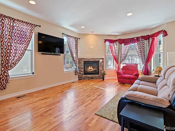 3rd image of 900 Vernon Dr