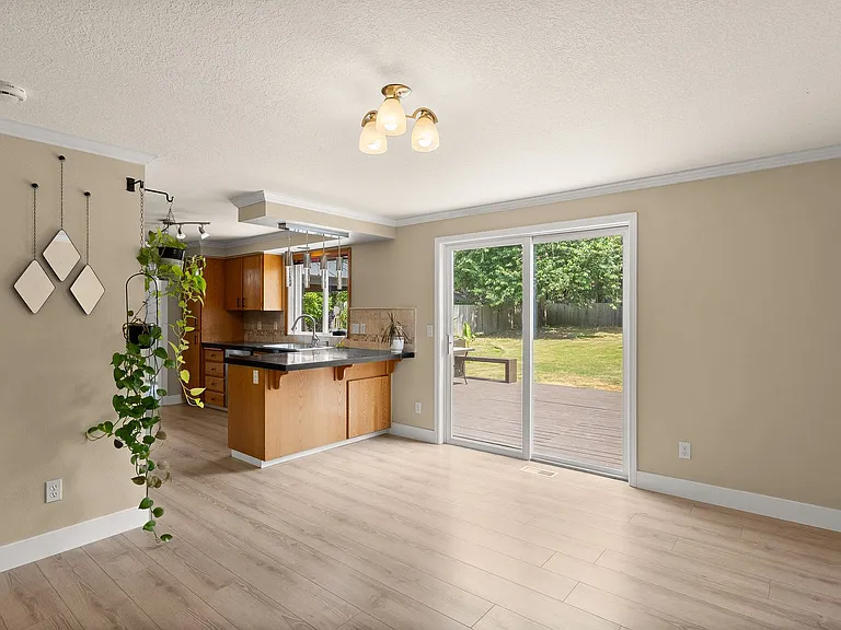 5560 SW 149th Ave — Photo 9