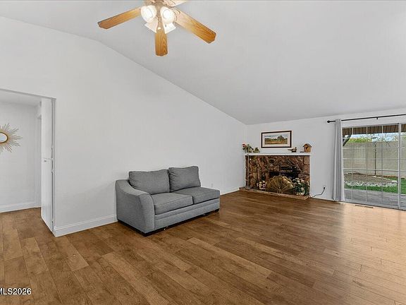 5th image of 4730 Spring Dr