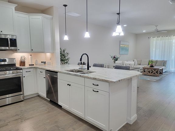 5th image of 8434 Loren Cove Dr